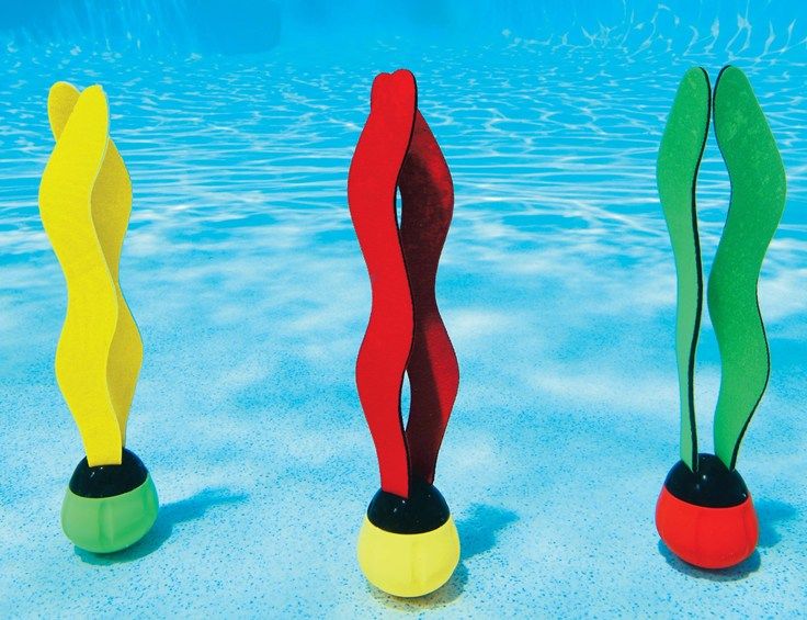 Laad afbeelding in galerijtoner, Drie kleurrijke duikspeelgoed items in het water