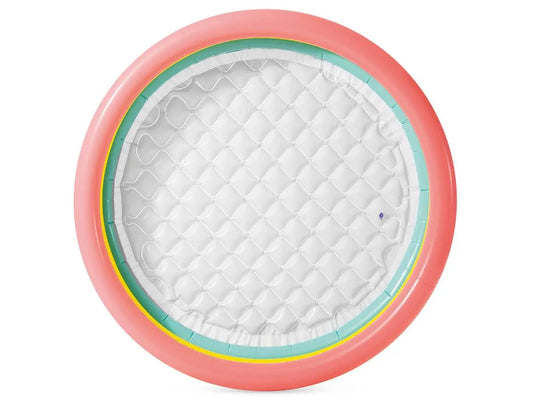 Een kleurrijk opblaasbaar kinderzwembad van Intex met roze, geel en groene ringen en een witte bodem