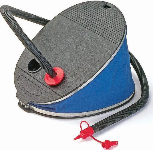 Blauwe voetpomp van Intex.