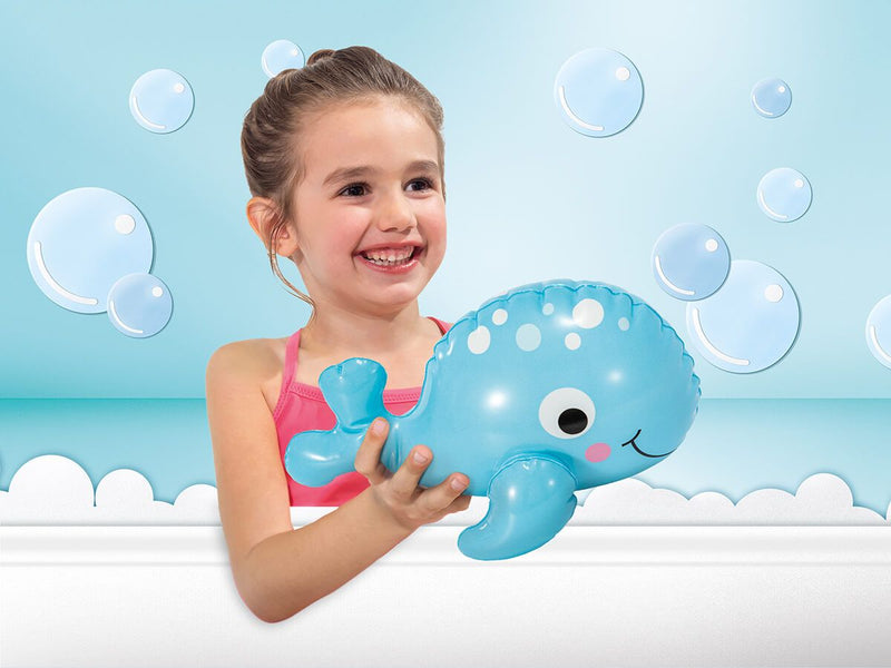 Laad afbeelding in galerijtoner, Meisje speelt met een blauwe opblaasbare walvis van Intex
